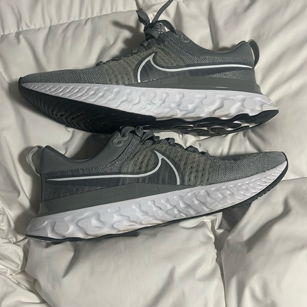 nike running shoes